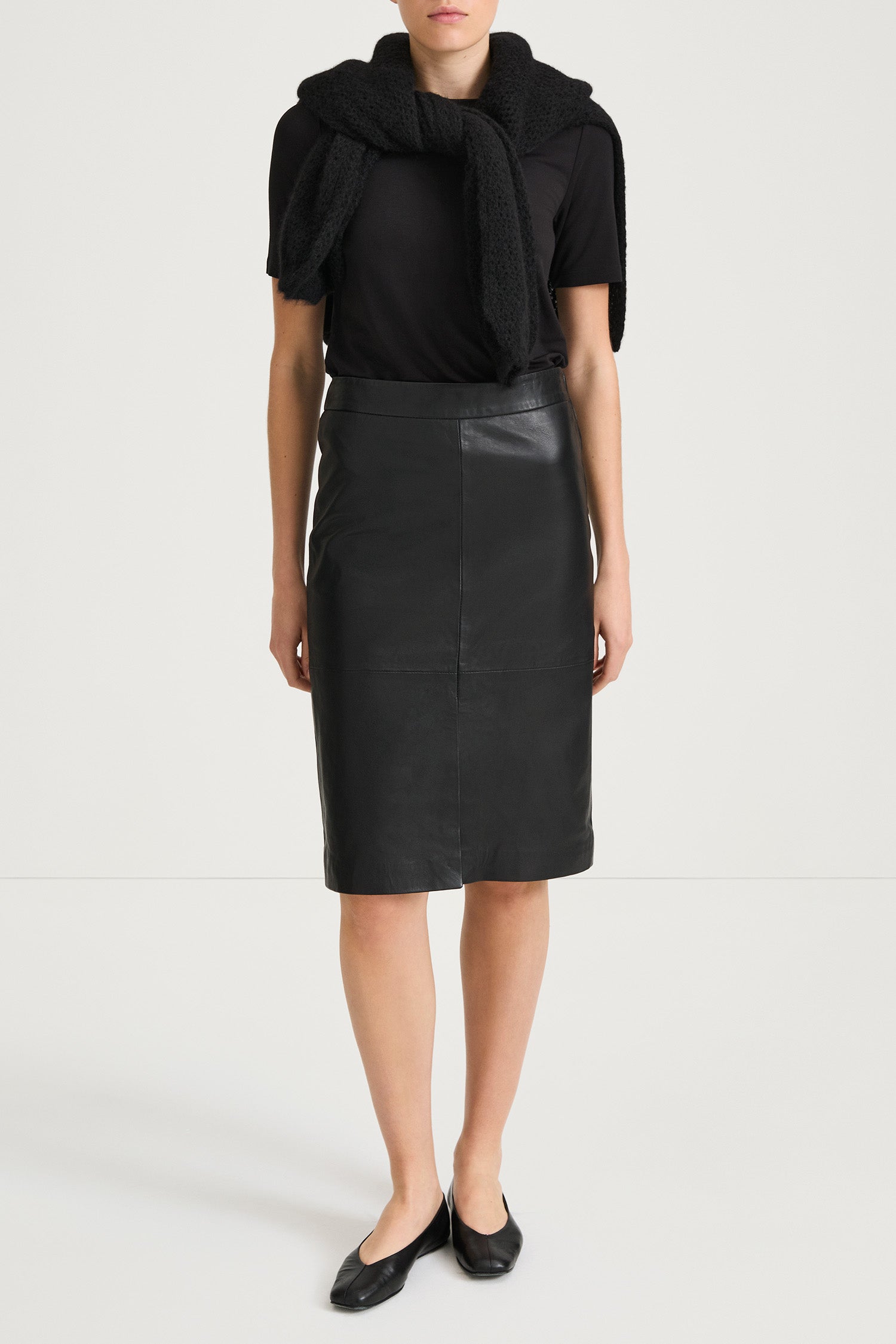 VIANA LEATHER SKIRT - BLACK